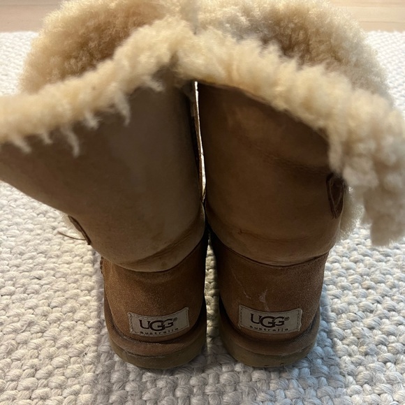 UGG Bailey Button Boots - Picture 10 of 10